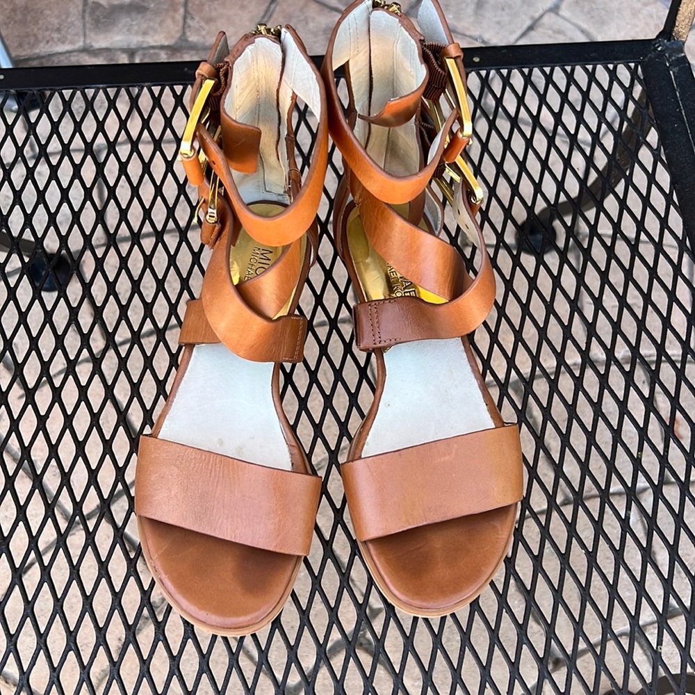 Michael Kors Tan Leather Sandels. Gently Loved